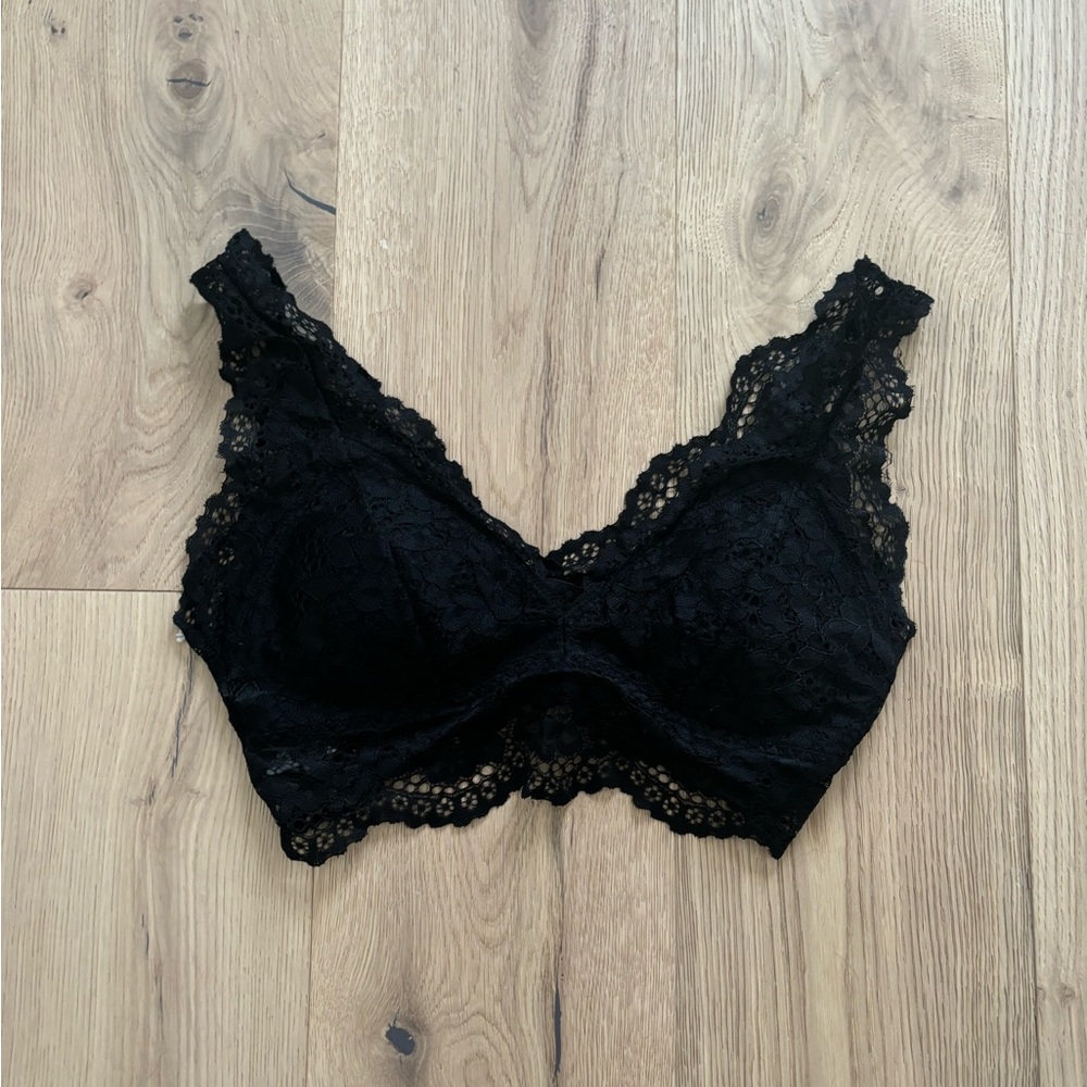 Marilyn Monroe Black Lace Bralette Size L Scalloped Trim Soft Cup